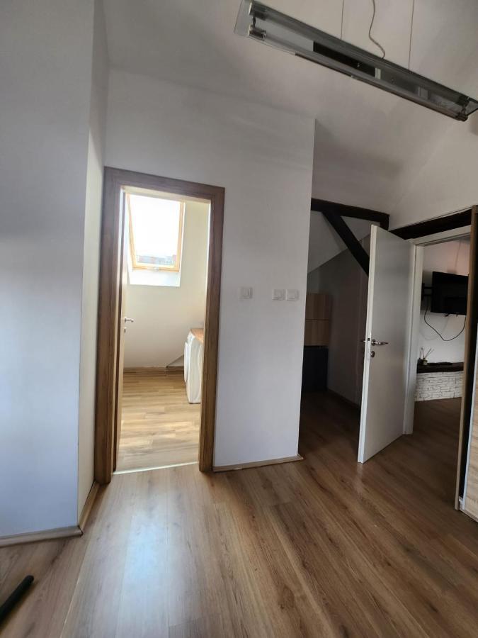 Apartman Buzanova 001 Apartment ซาเกร็บ ภายนอก รูปภาพ