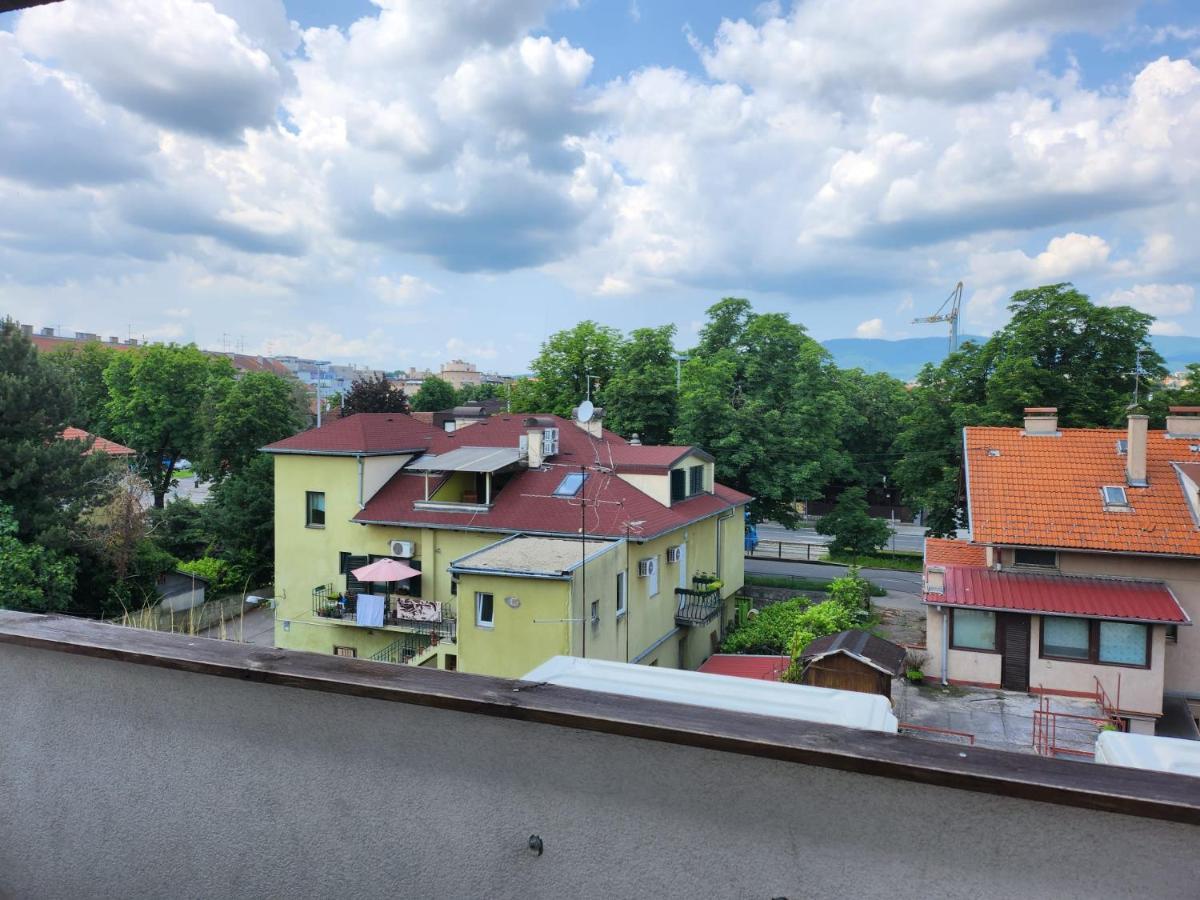 Apartman Buzanova 001 Apartment ซาเกร็บ ภายนอก รูปภาพ